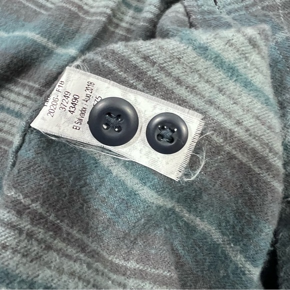 REI Cooperative button-down shirt - Picture 3 of 5